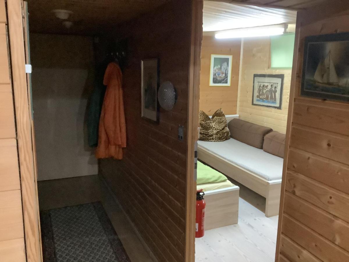 Gemuetliches Zimmer Im Seterant/Untergeschoss إسن المظهر الخارجي الصورة
