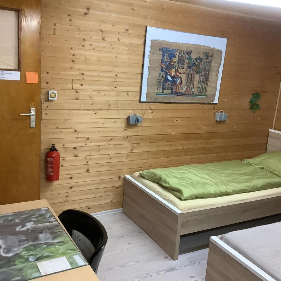 Gemuetliches Zimmer Im Seterant/Untergeschoss إسن المظهر الخارجي الصورة